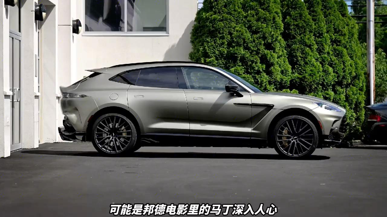 红牛二队力克阿斯顿马丁，皮亚斯特里关键制胜