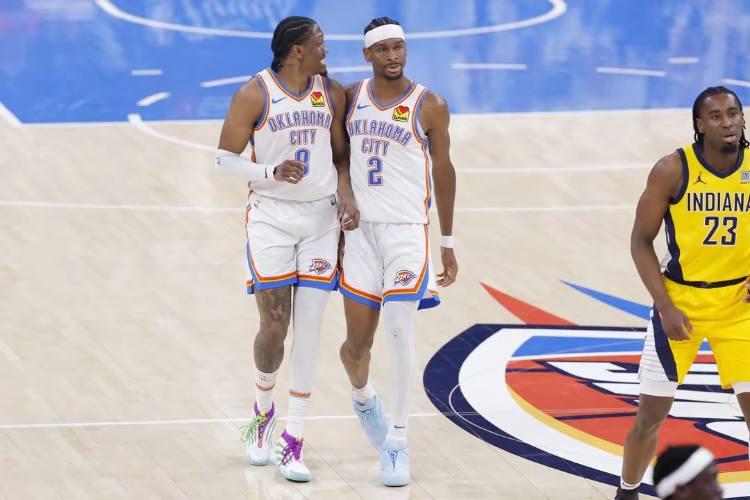 雷霆完胜福建队，浓眉哥惊艳四座