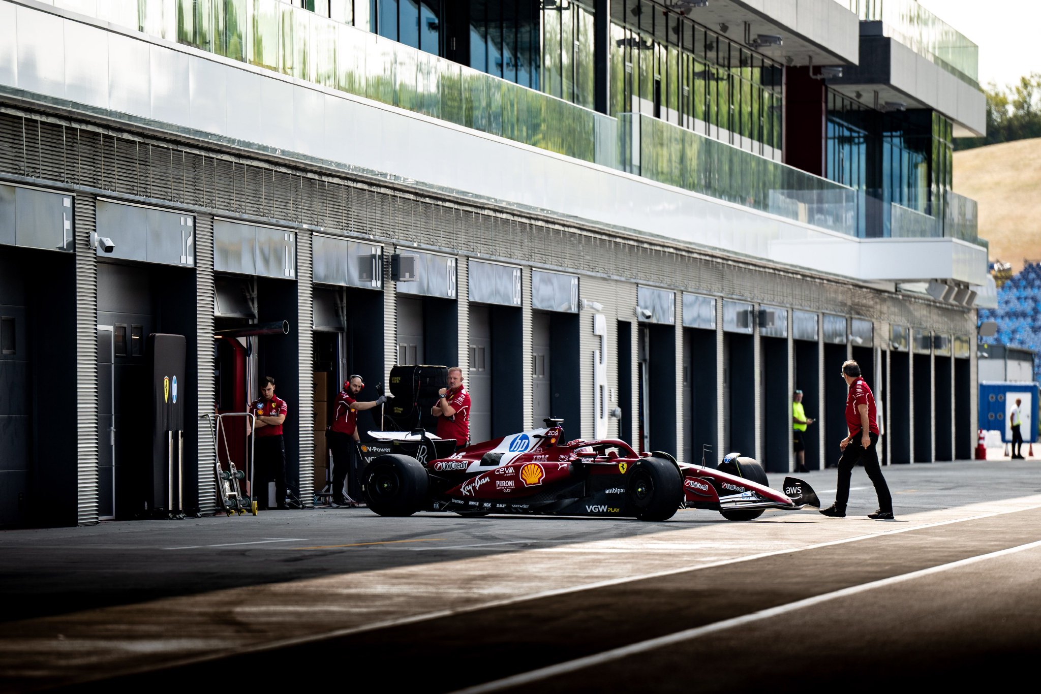 索伯车队鏖战梅赛德斯，勒克莱尔刷新纪录