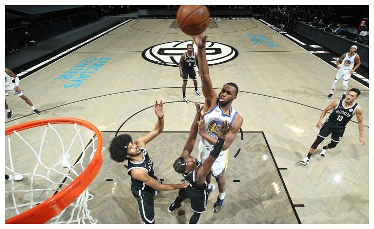 深圳队碾压北京队，库里惊艳四座