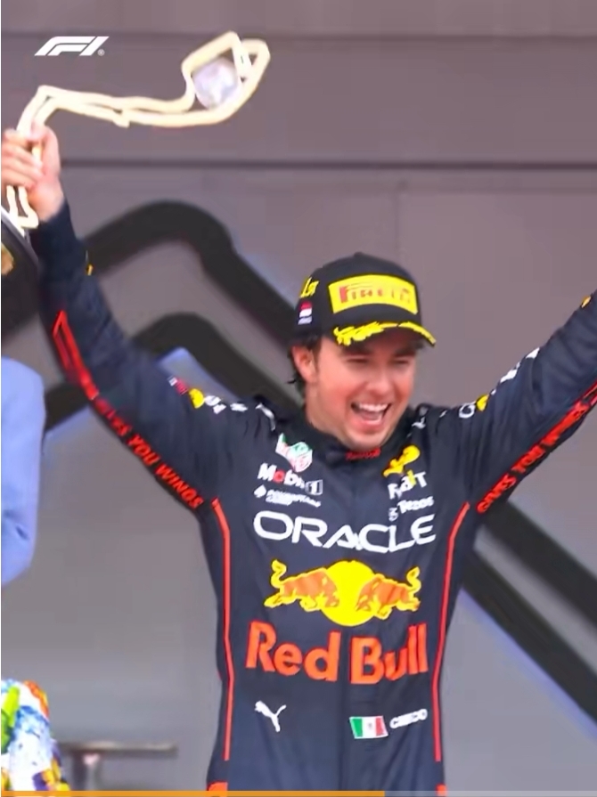 红牛车队力克威廉姆斯，佩雷兹扛起全队