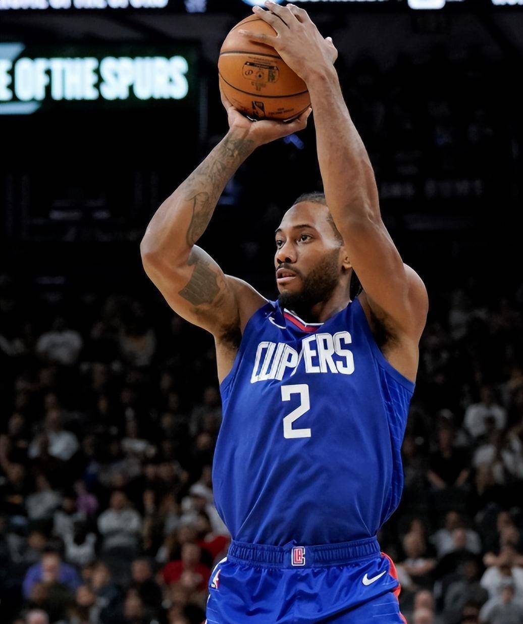 勇士鏖战雷霆，伦纳德高光表现