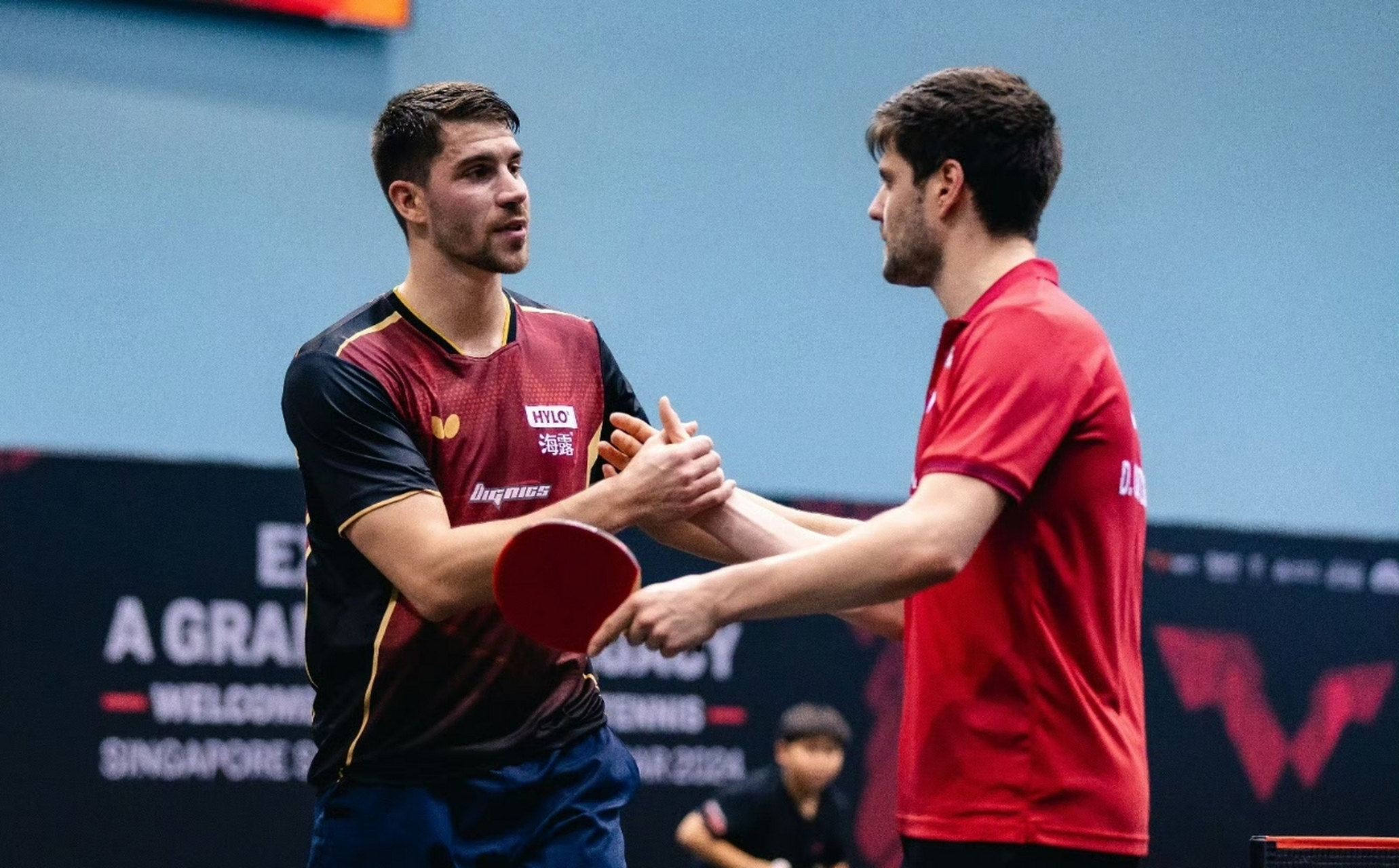 法国乒乓球队力克奥地利乒乓球队，奥恰洛夫爆发神勇