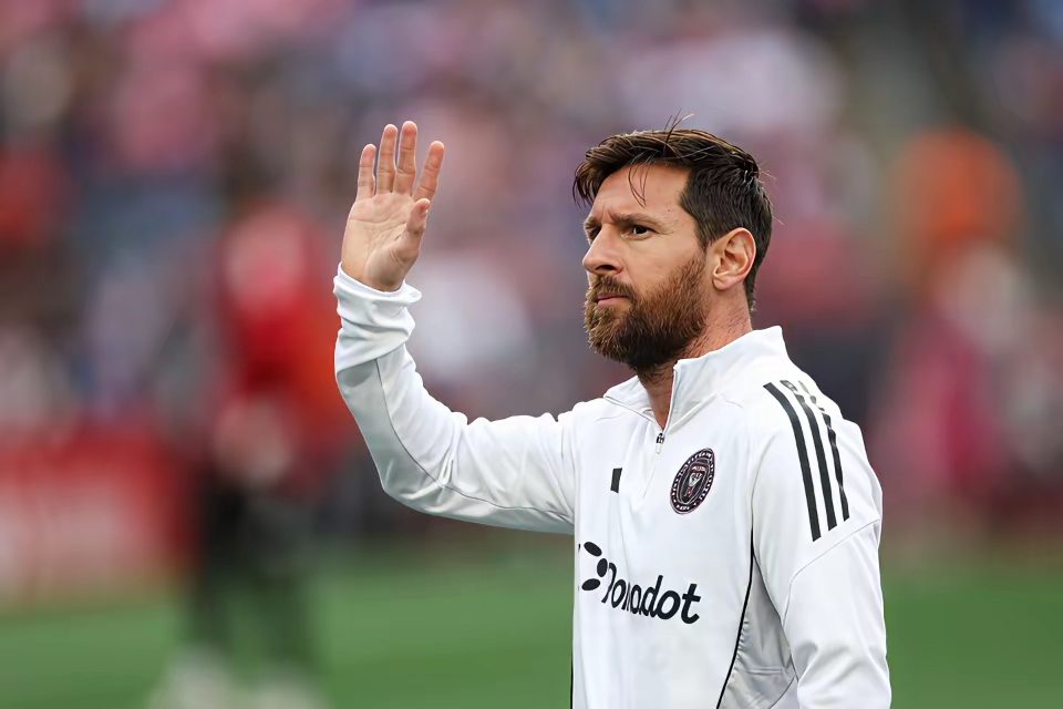 阿根廷传奇球星再次引发转会传闻，球迷热议