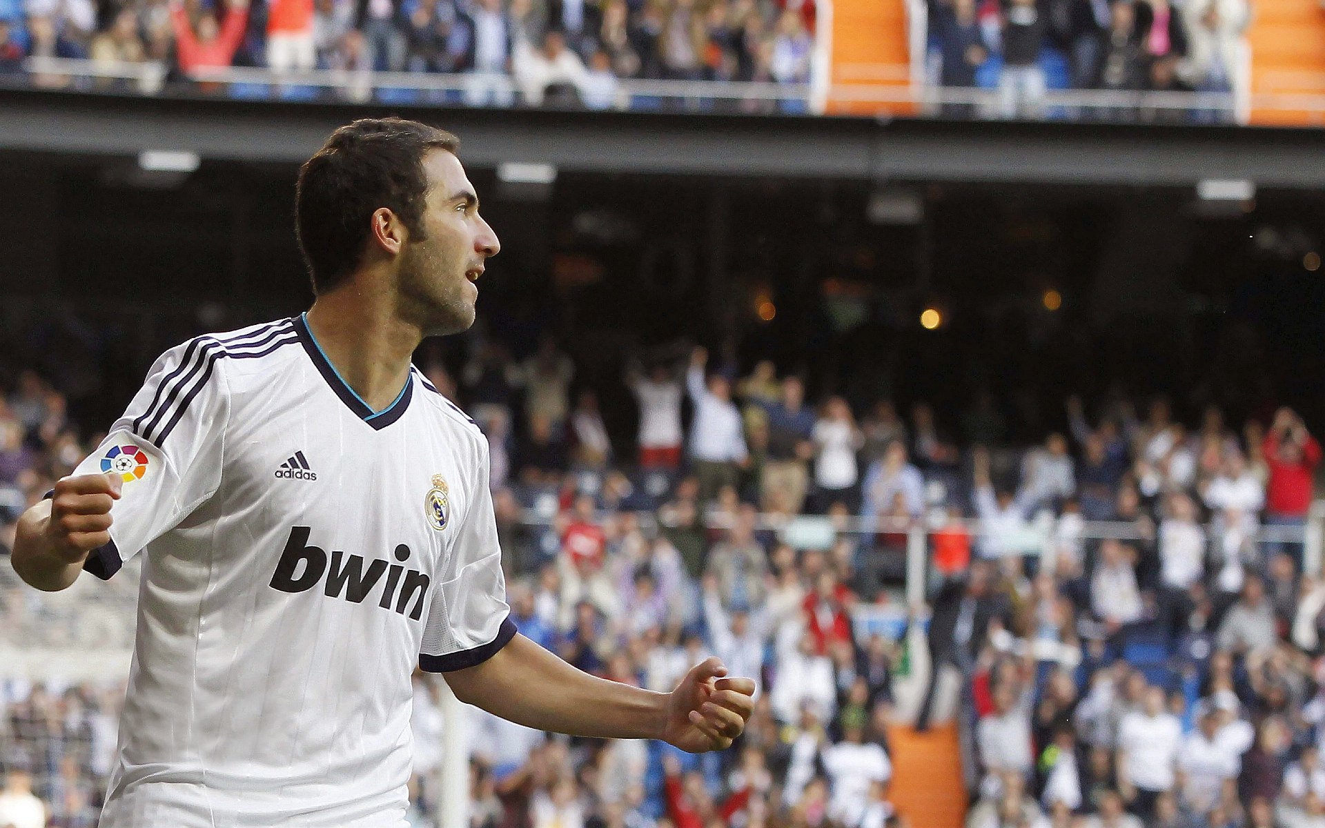 英超争冠之夜，卡马文加的高光时刻