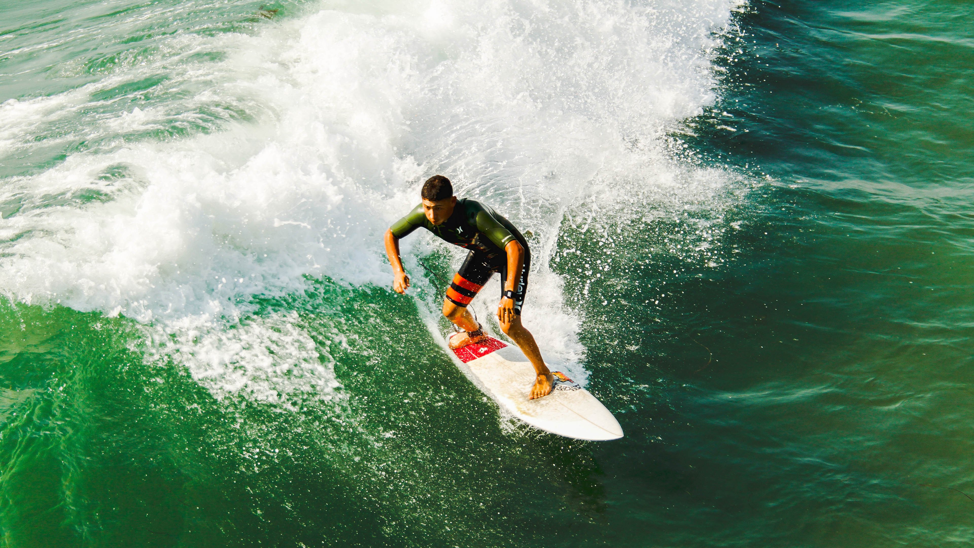 绿茵场外的王者时刻，当欧冠决赛之夜遇见詹姆斯的关键节点艺术
