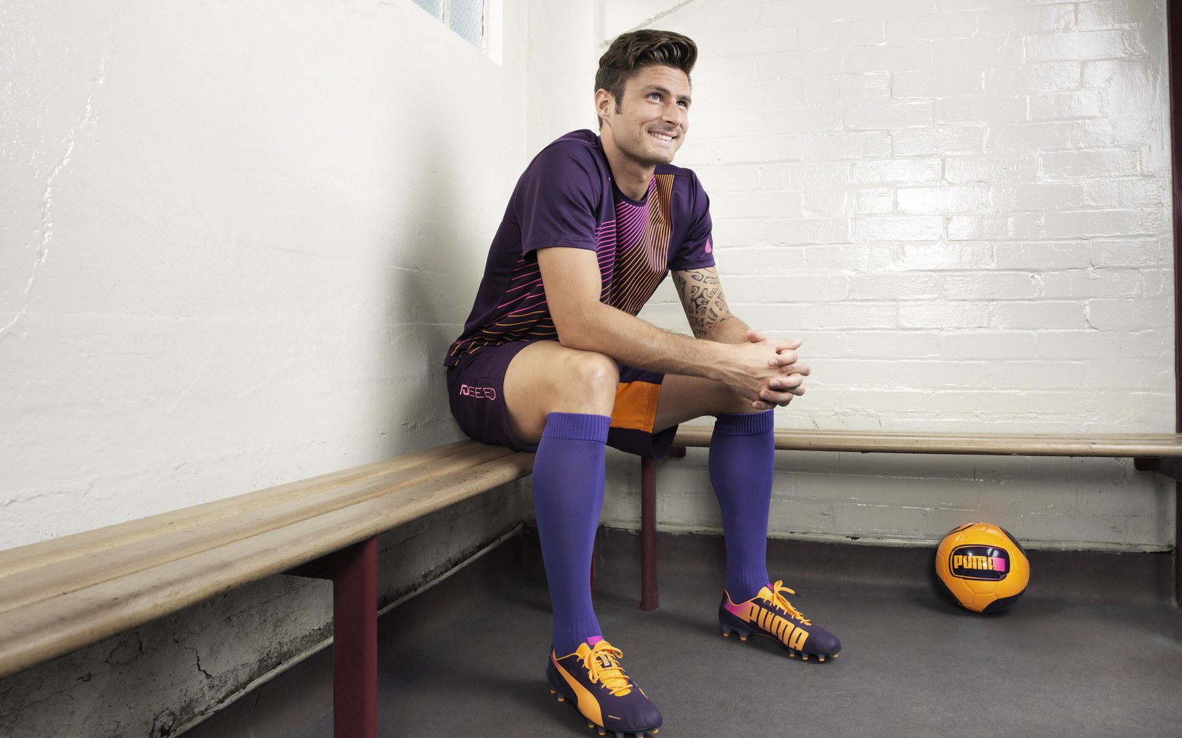 年度焦点之战之夜，范弗利特末节接管比赛，书写英雄传奇